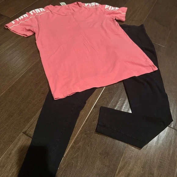 Women’s Bundle - Picture 7 of 8